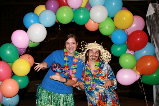 Mandy and Jessi as Hawaiian tourists