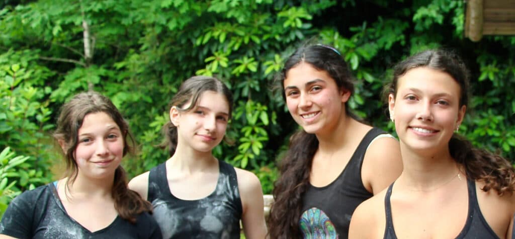 crew of teen girls