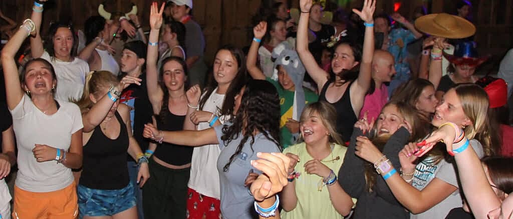 girls camp dance