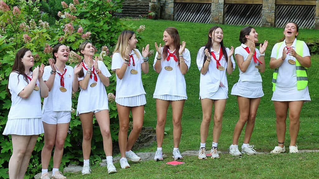 summer camp teenage girls