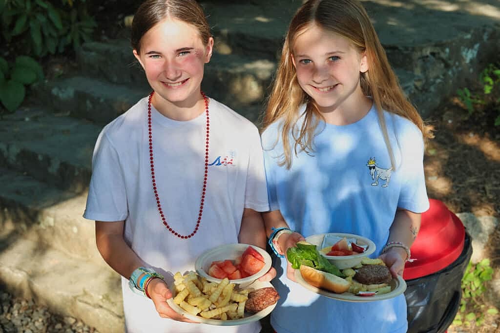summer camp picnic kids