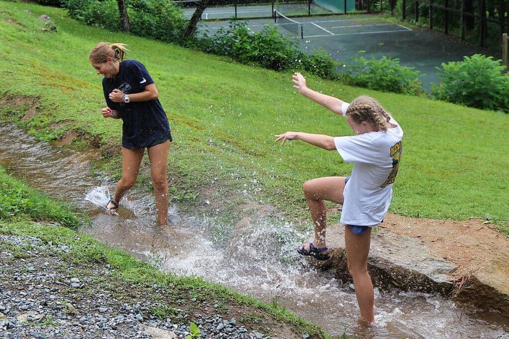 camp splash fight