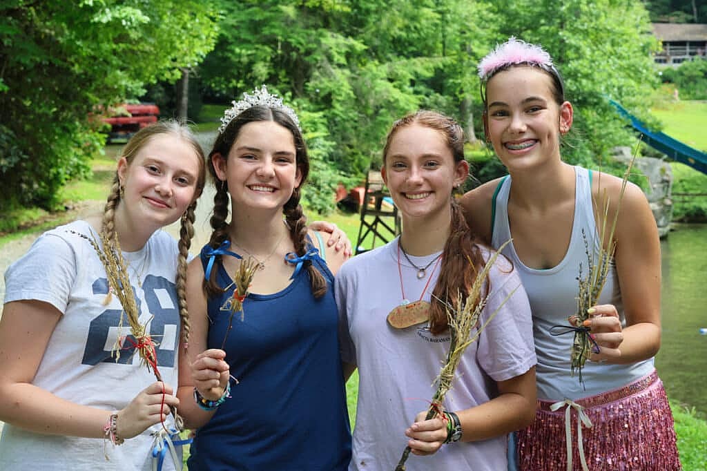 summer camp teenagers