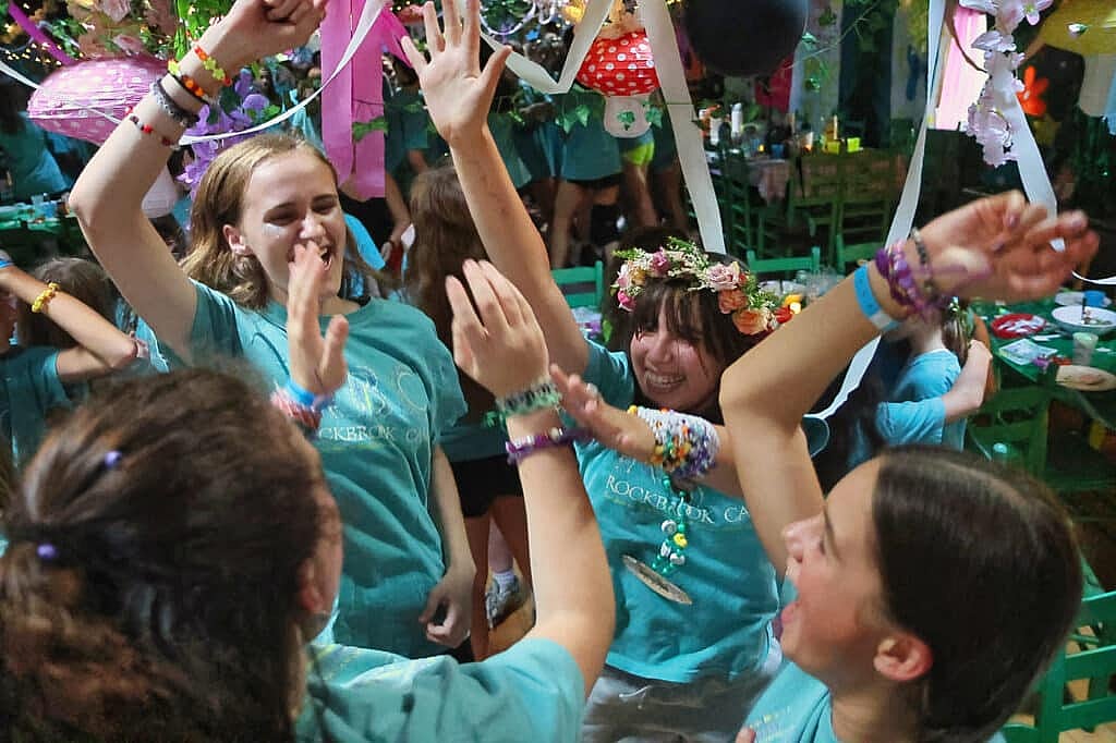 summer camp party dancing