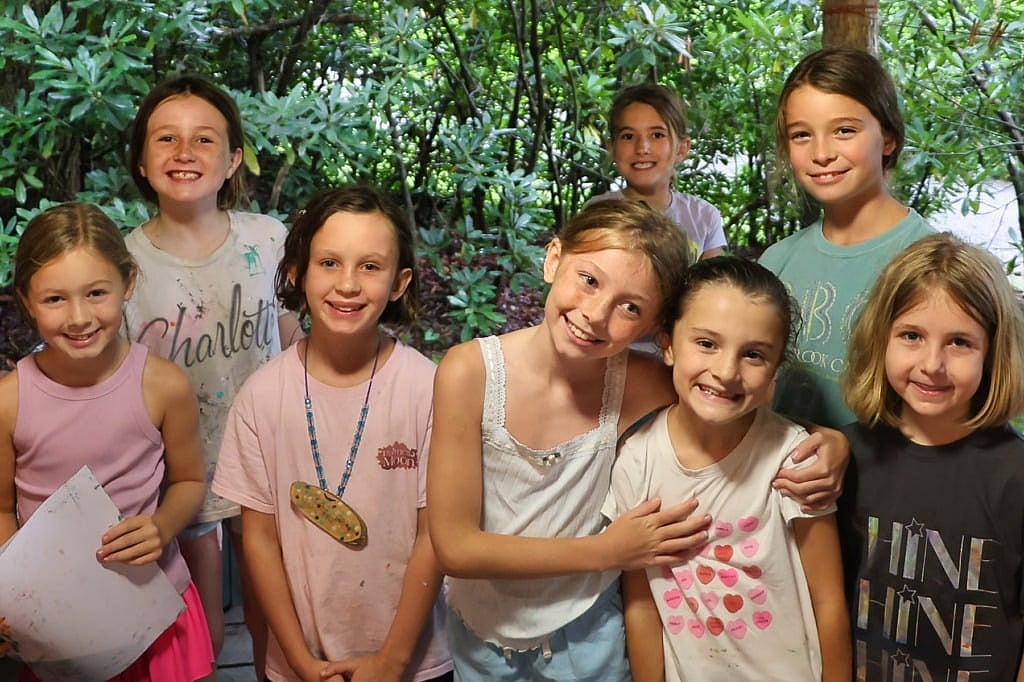 grisl summer camp friends