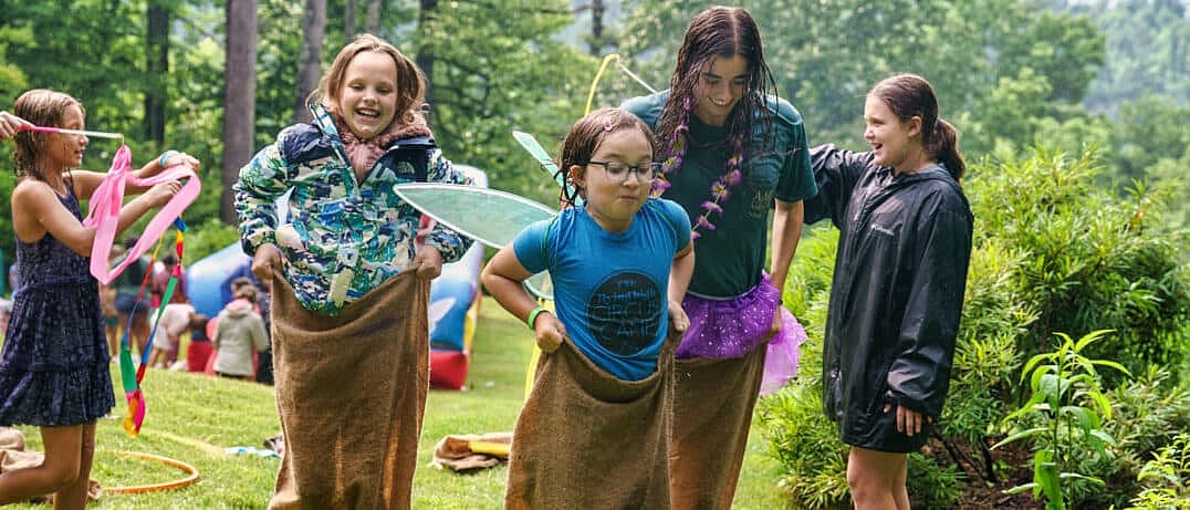 summer camp team spirit