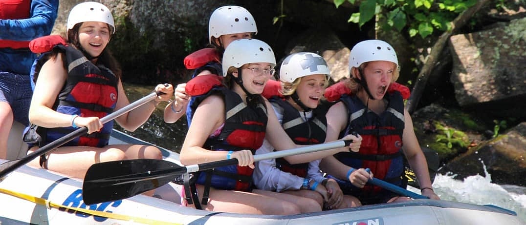 girls rafting glee