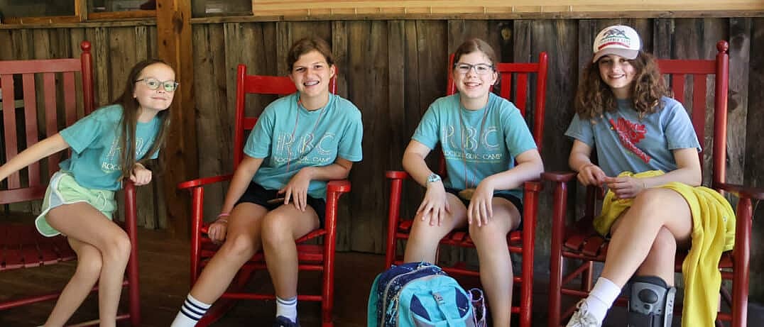 summer camp arrival kids