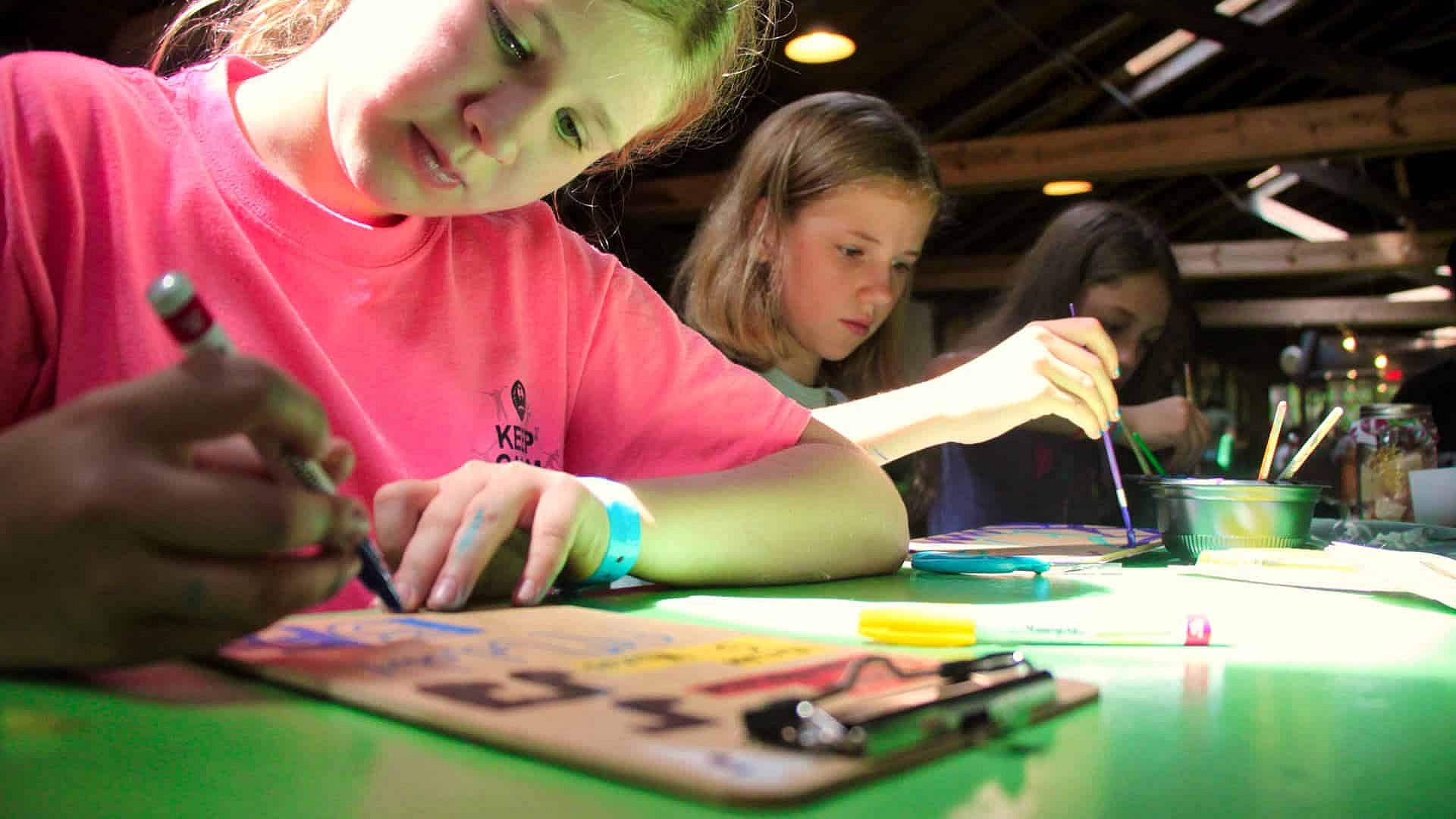 kids painting at summer camp