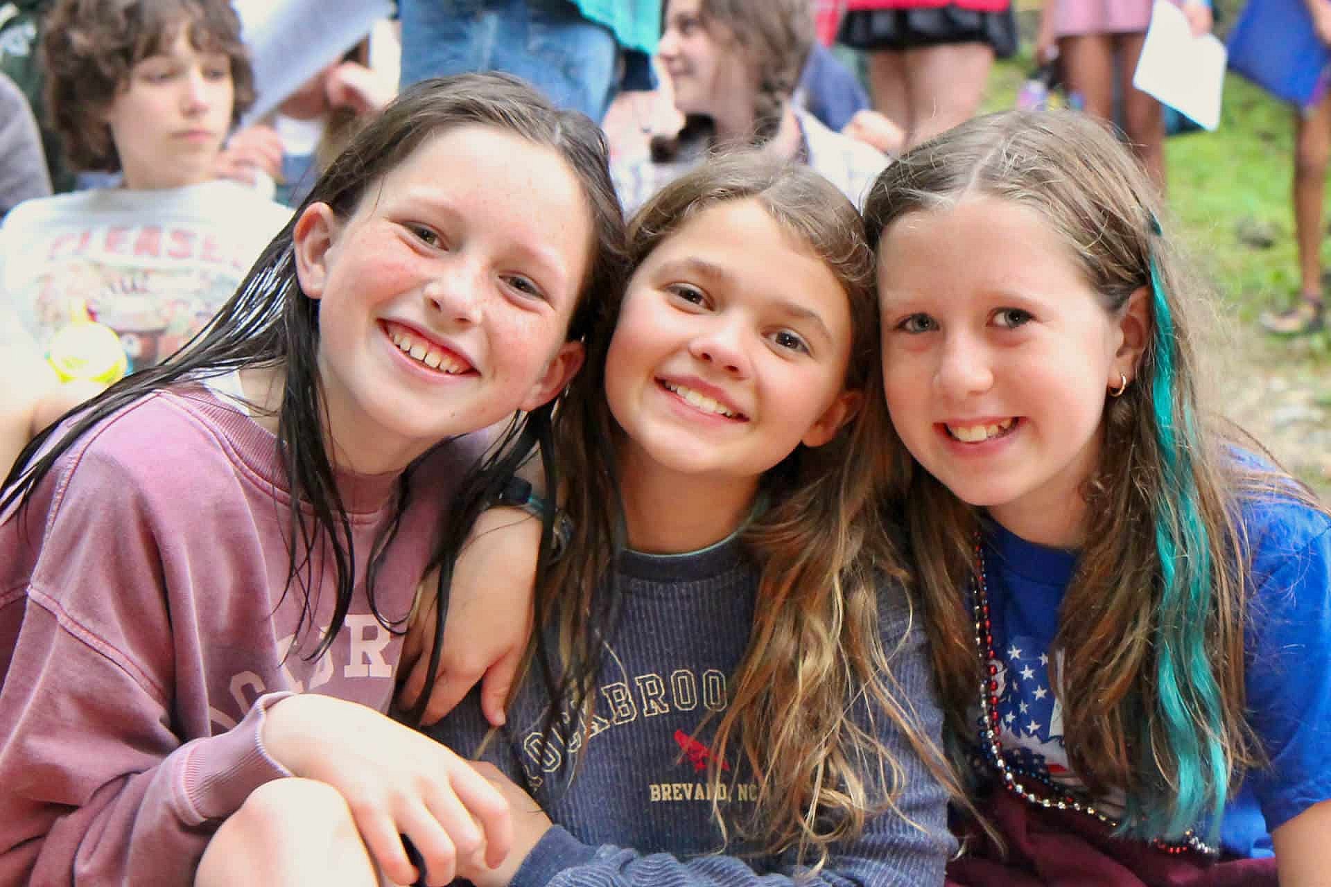 campfire summer camp friends