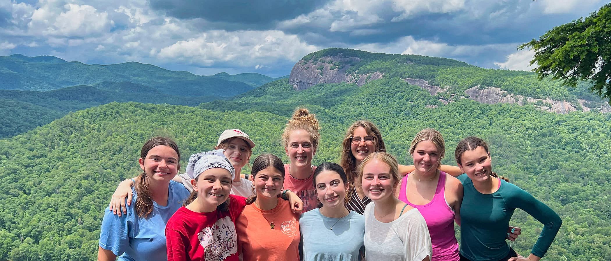 summer camp girls in the north carolina mountains