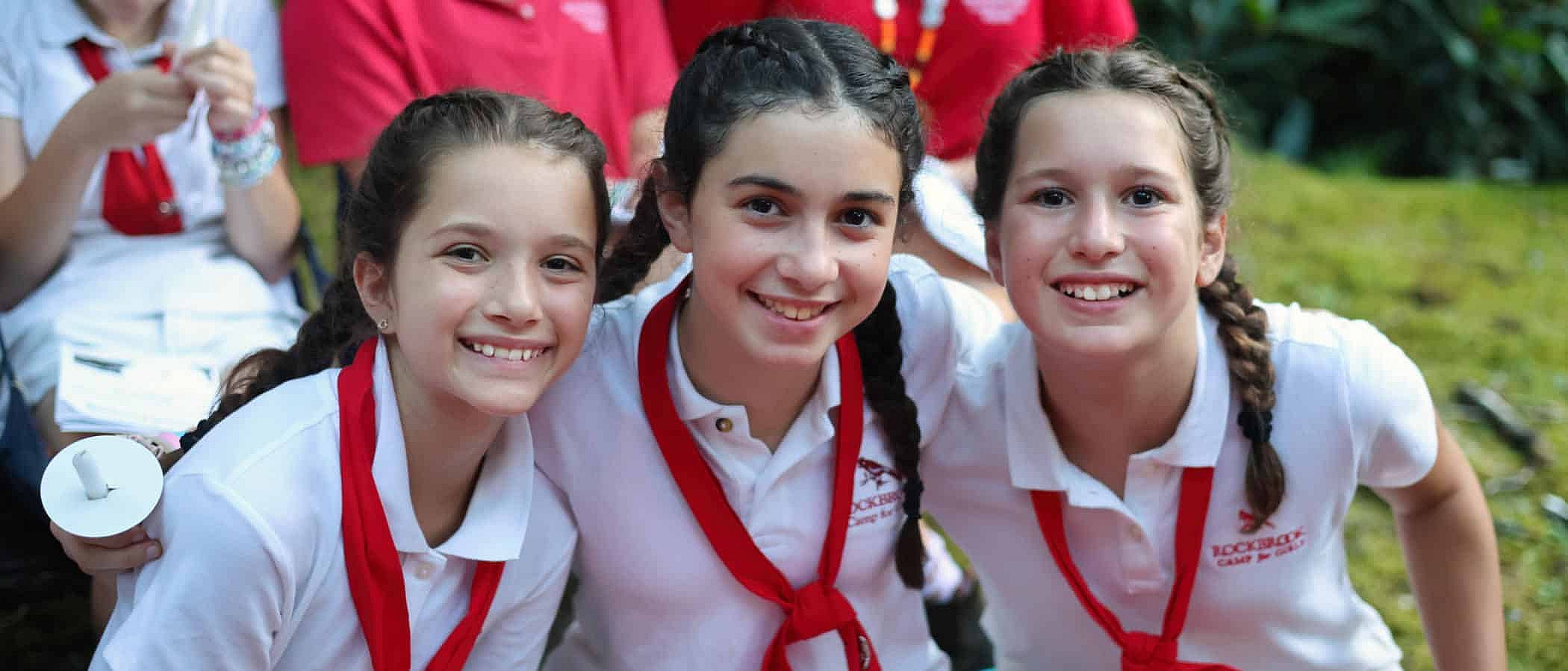 sweet summer camp friends