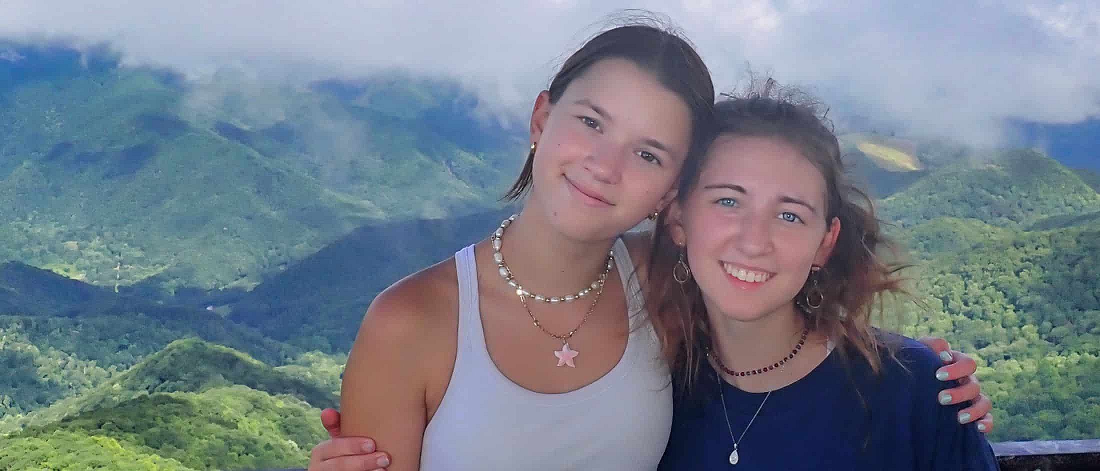 girls mountain view