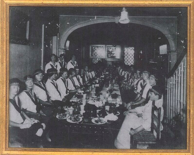 Old dinner inside clarke carrier rockbrook house