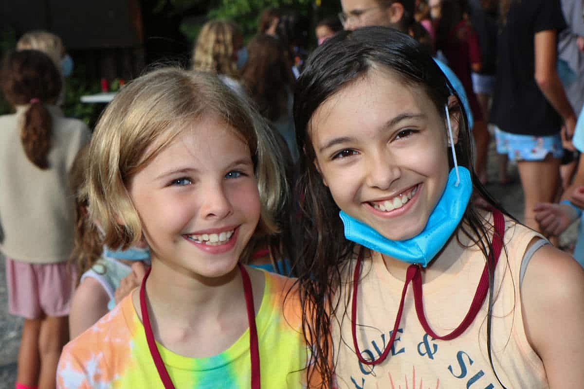 two summer camp girls