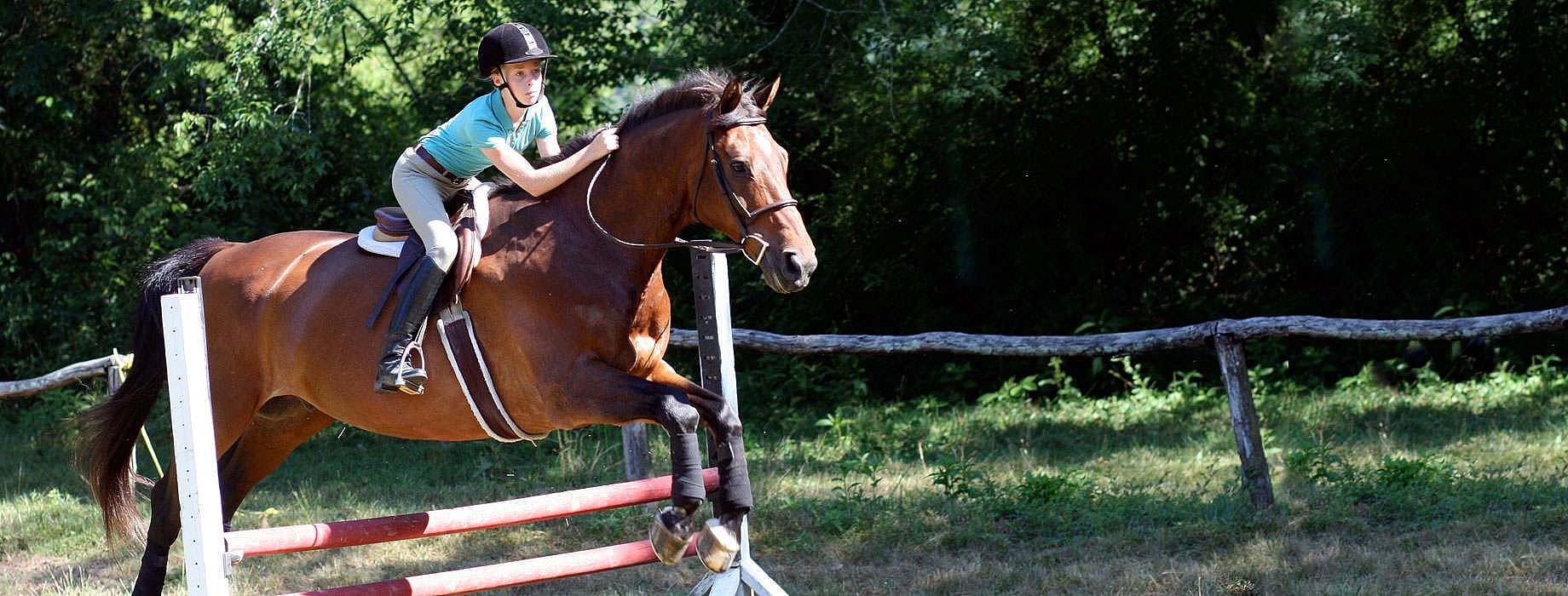 girls horseback riding camp