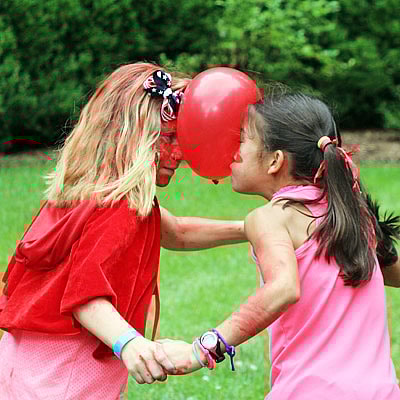 baloon relay game
