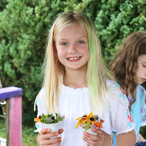 Silly' bracelet phenomenon makes kids crazy; teachers wary (video)