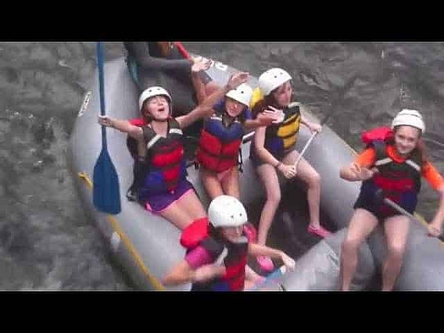 River Rafting With Friends - Diamond Paintings 