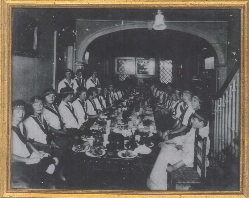 Old dinner inside clarke carrier rockbrook house