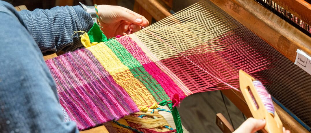 camp loom weaving