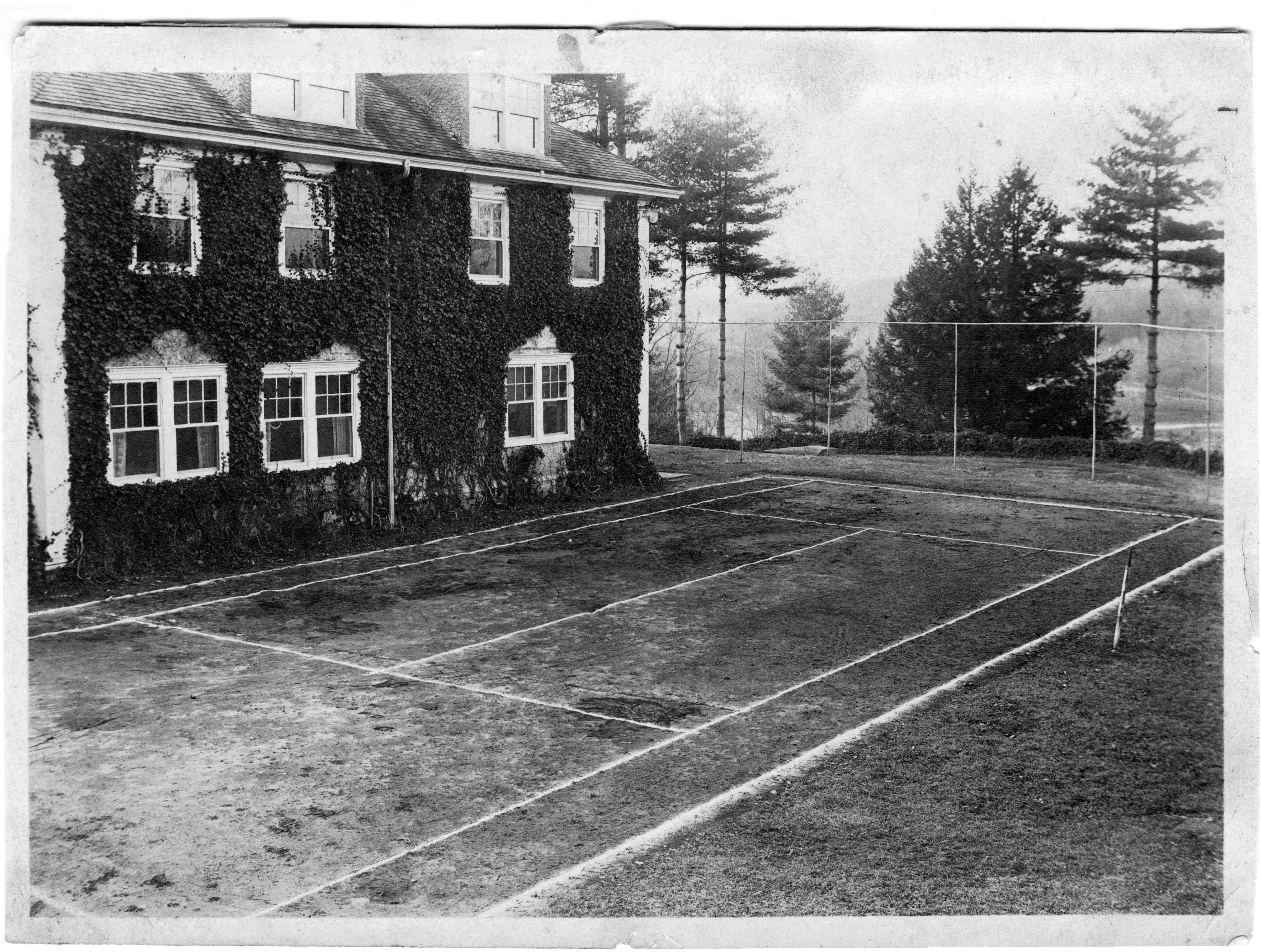 Carrier House tennis courts