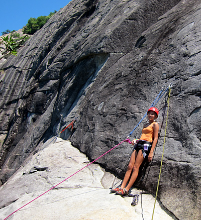 girls rock climbing at Looking Glass