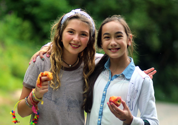 Girls Make Best Friends at Summer Camp