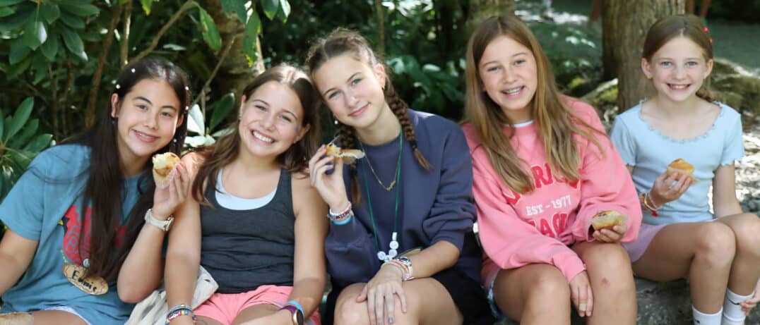 best summer camp friends
