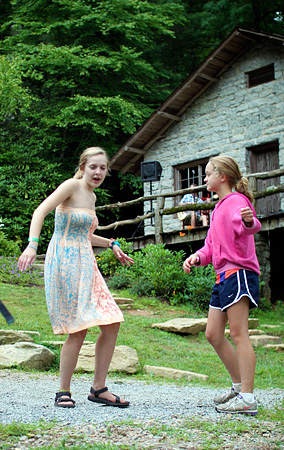 Girls dancing to live music at Rockbrook