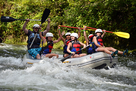 Girls Rafting Cheer