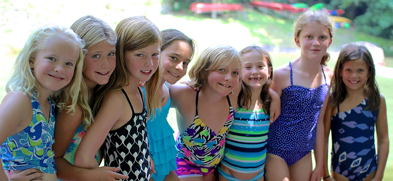 Girls making friends at swim demonstrations