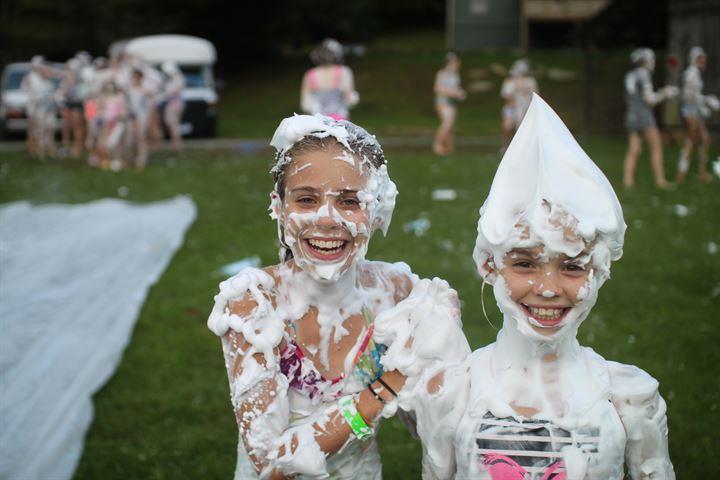 simple shaving cream style