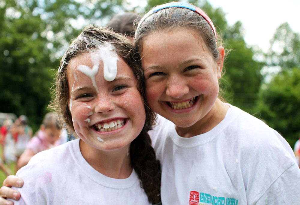 happy messy camp girls