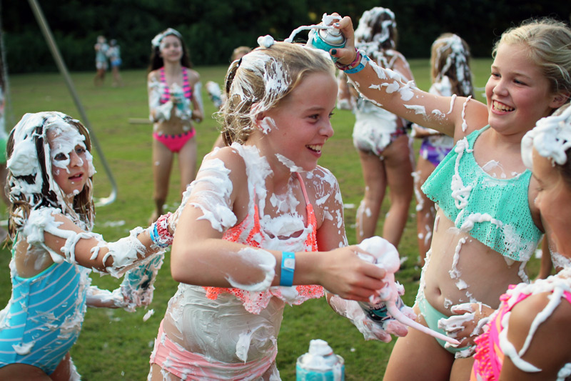 shaving cream fight girl running