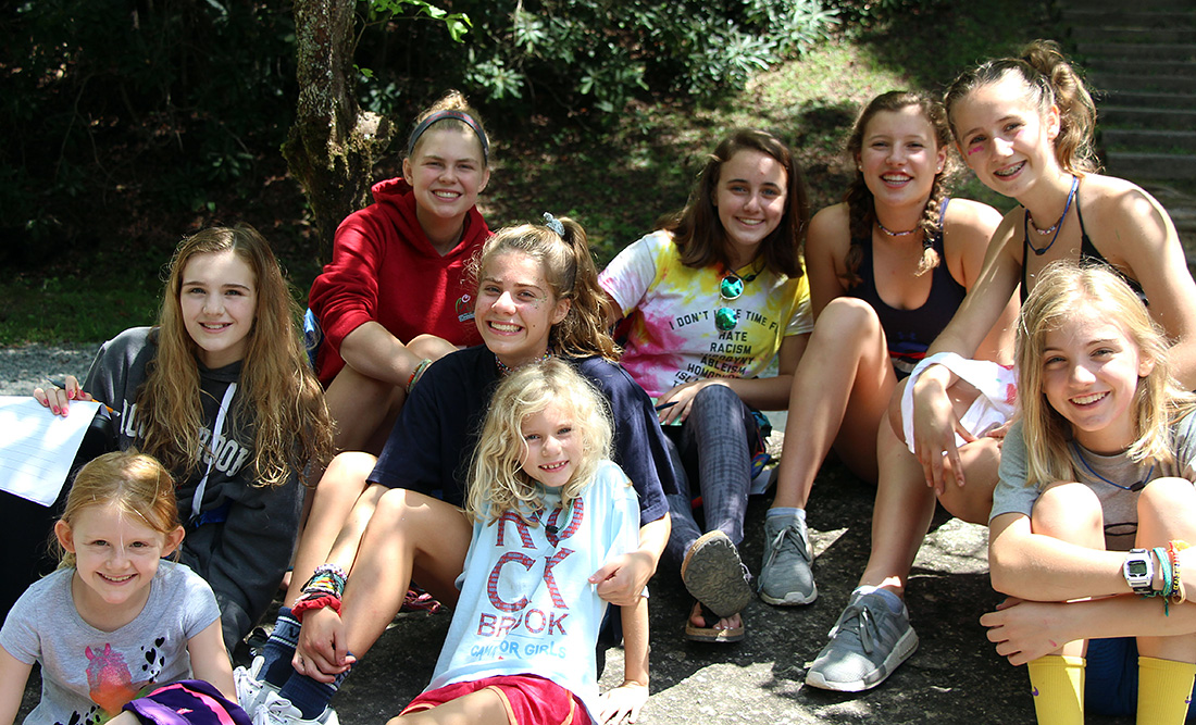 All girl camp kids