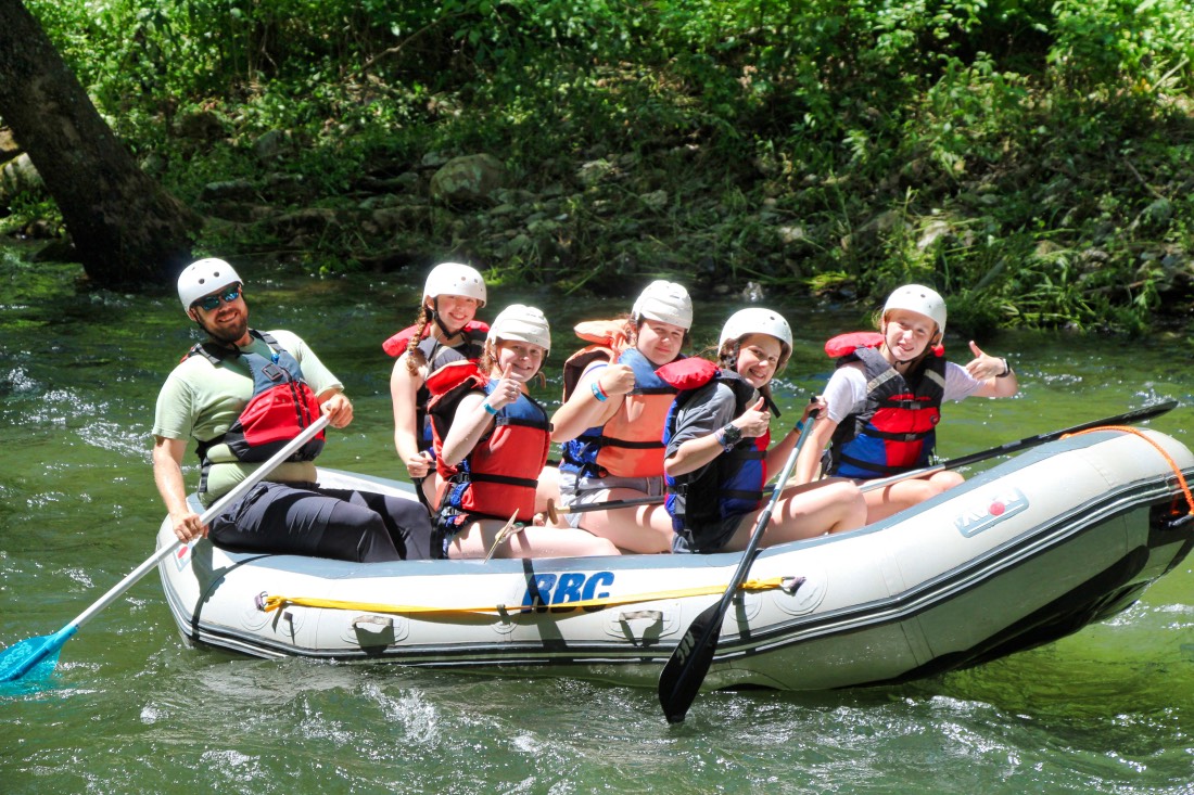 camp rafting girls