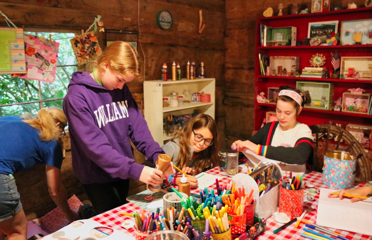 camp craft project girls together