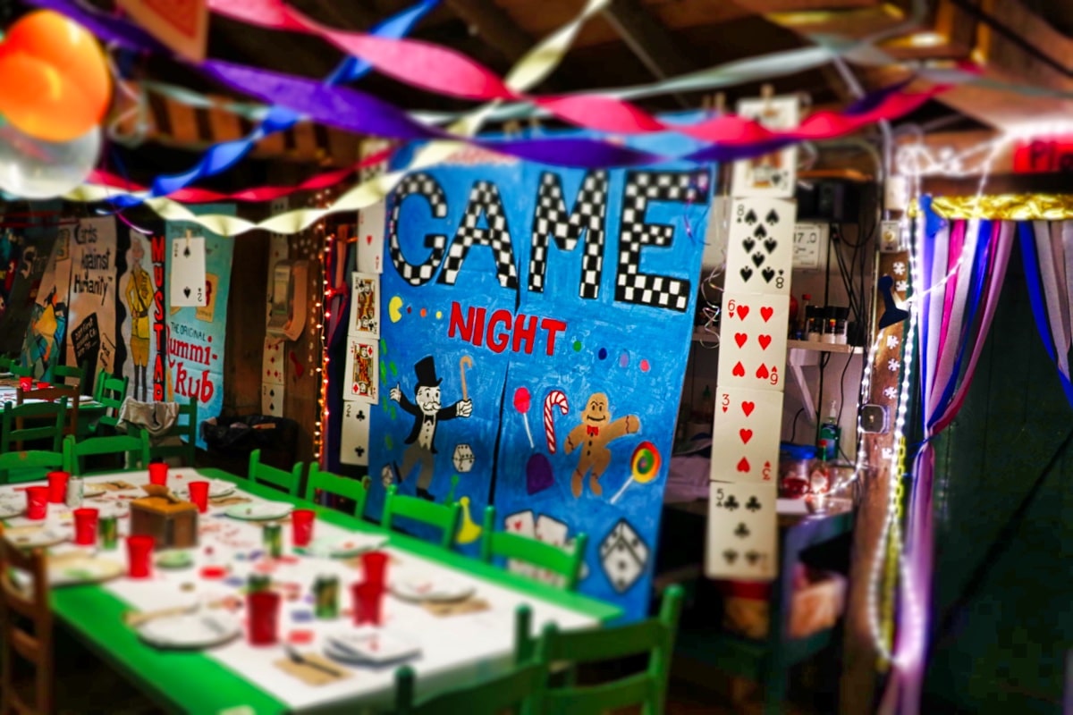 Game night party decoration