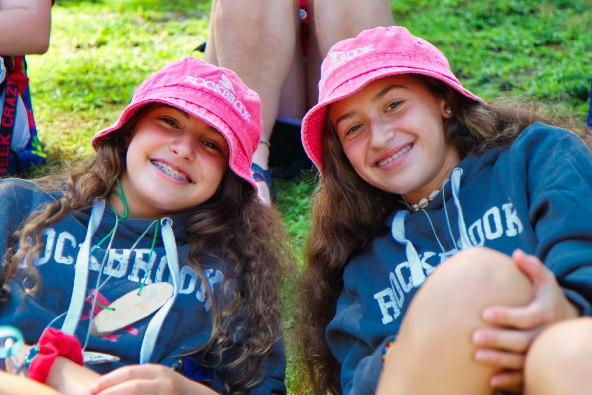 Girls dressed as twins at summer camp