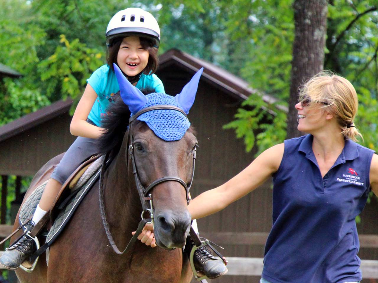 beginner horseback riding camp girl