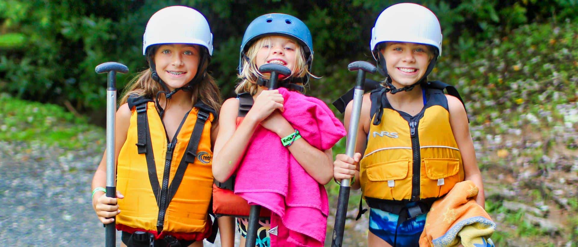 girl camp canoe trio