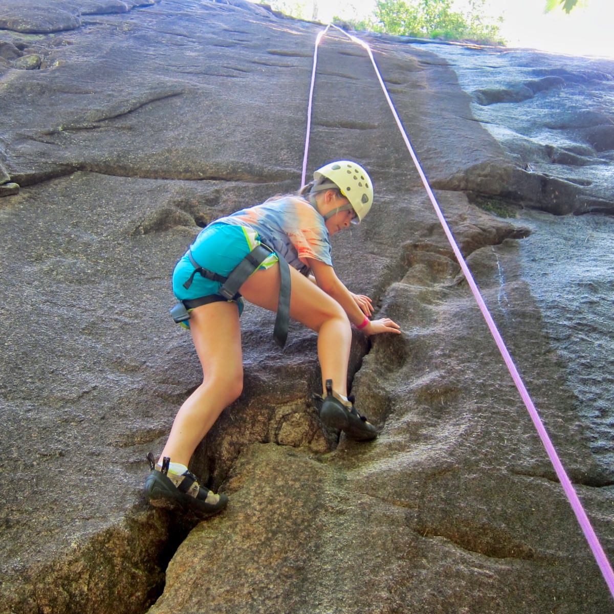 kid crack rock climbing