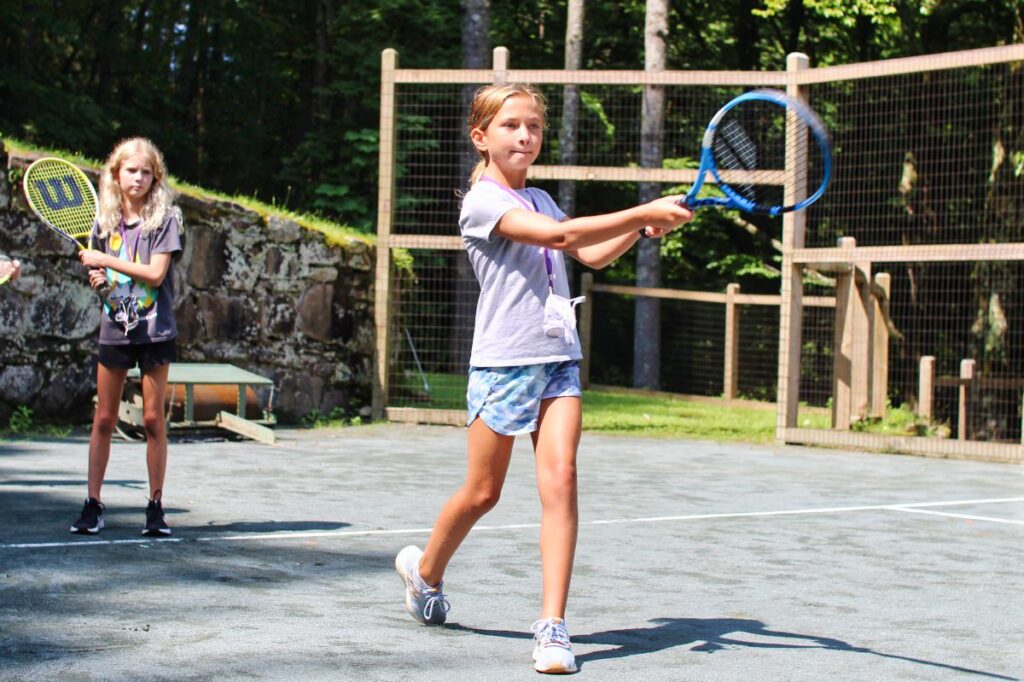 girls tennis summer camper