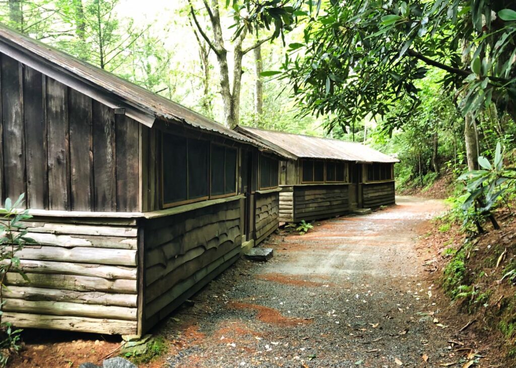 camp-cabin-row