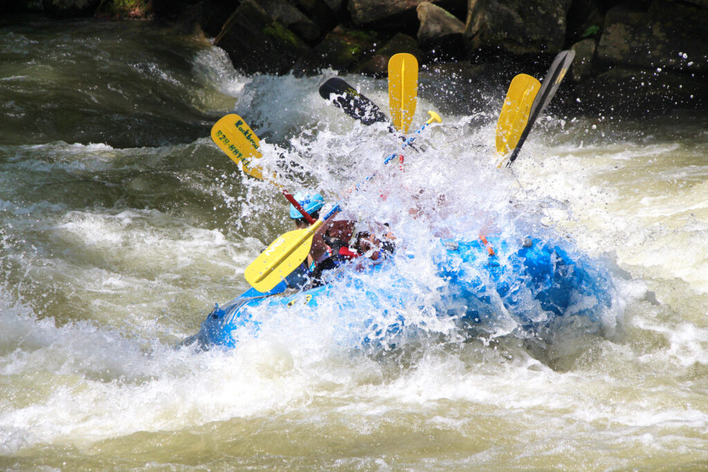 whitewater rafting splash