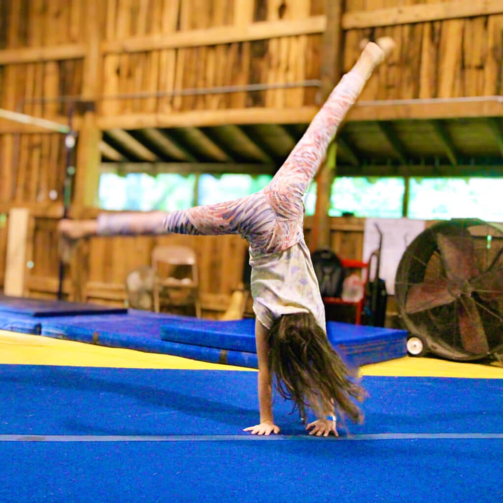 summer camp gymnastics kid