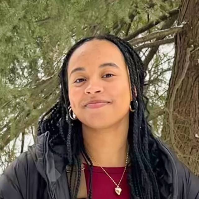 Nia Vines