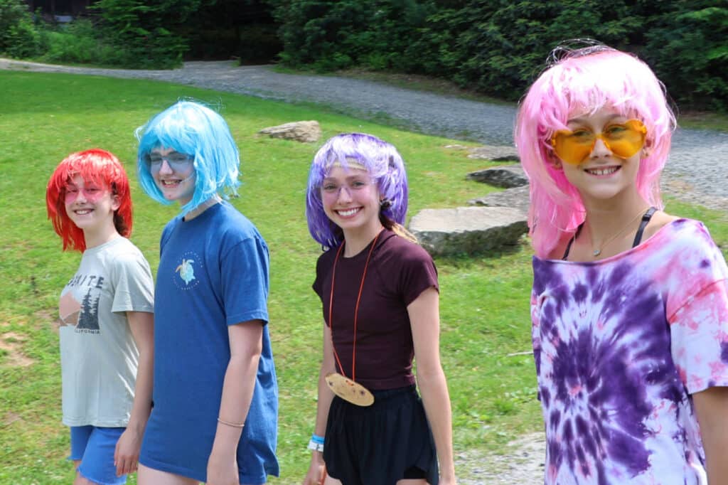 4 silly camp kids